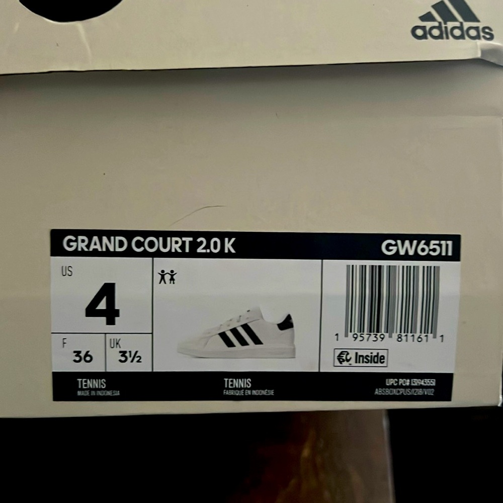 Adidas Grand Court size 4 youth unisex white and black
